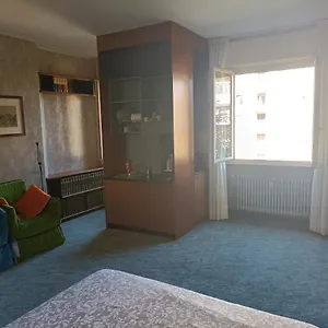  Apartamento South Gate